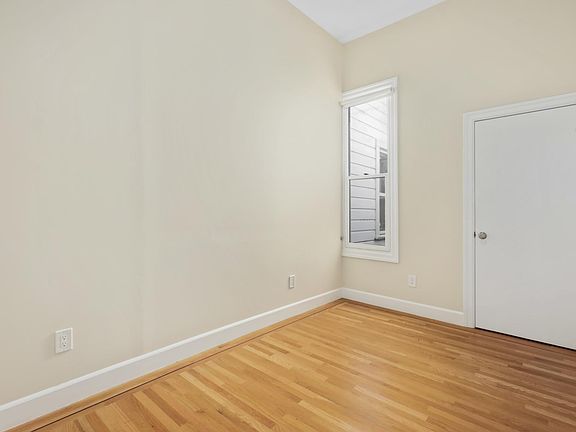 5th image of 3178 Mission St