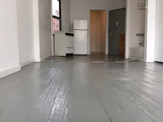 Rented by City Heights Realty | media 8