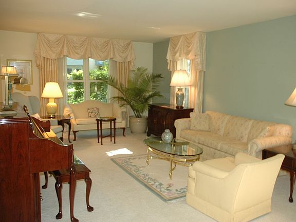 5th image of 3 W Noyes St