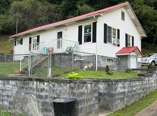 147 Gilmore St, Clinchco, VA 24226
