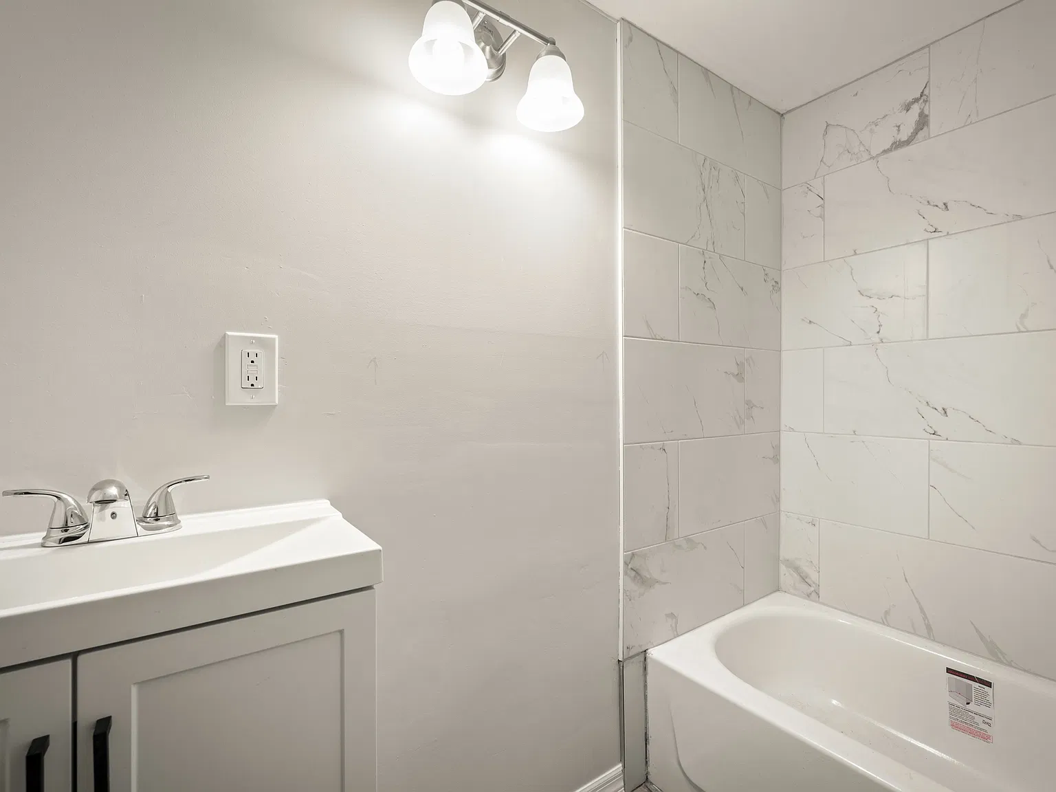 5195 Cypress Crest Ln — Photo 3