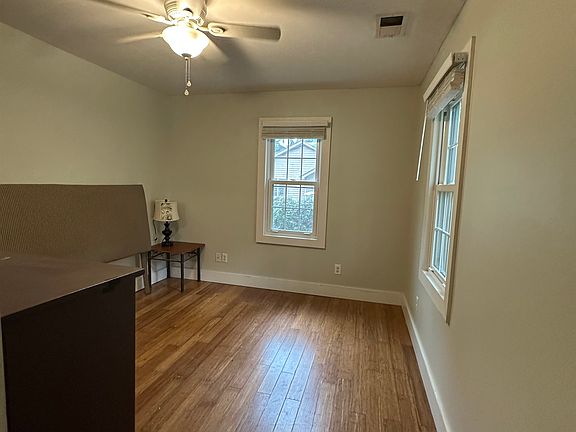 4th image of 2408 Pine Haven St