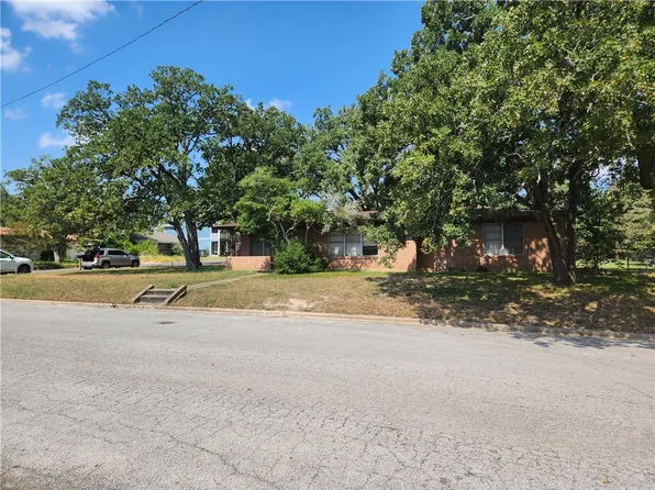 506 Clay St, Bryan, TX 77801