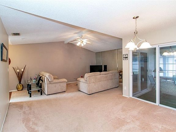 4th image of 2916 Heatherside Ave