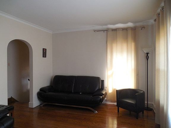 3rd image of 3637 Kenilworth Ave