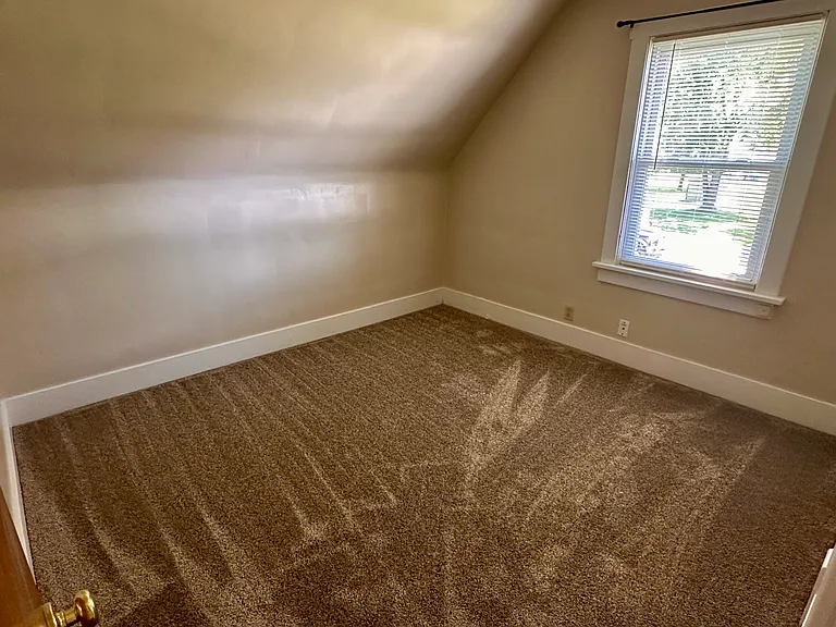2529 Pearl St — Photo 13