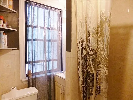 Rented by I & I New York | media 2