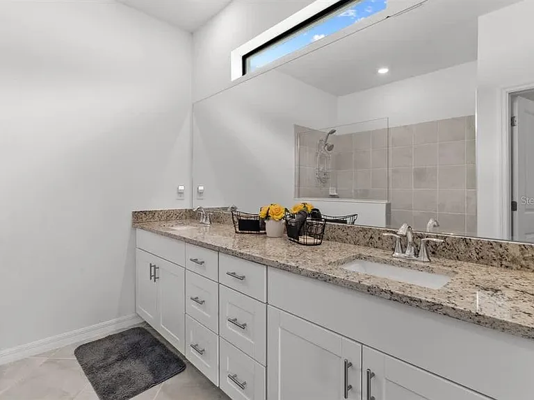 1638 Saddlewood Cir — Photo 38