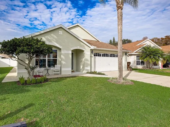 2302 Lily Pad Ln, Kissimmee, FL 34743