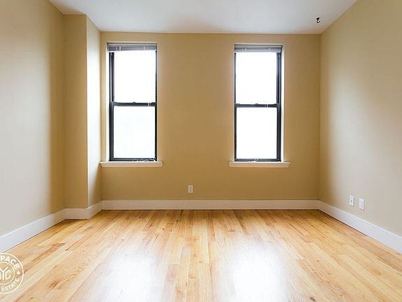 5th image of 1482 Dekalb Ave APT 3R