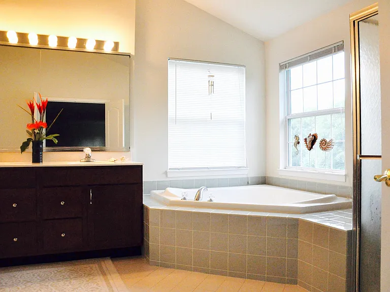 215 Roosevelt Dr — Photo 11