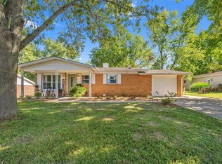 304 Pralle Ln, Saint Charles, MO