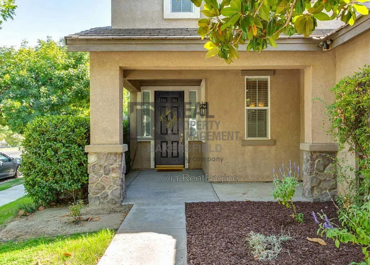 4 bed, 3.0 bath, 2256 sqft, $2,900 — Photo 3