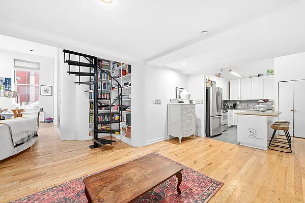 Rented by Compass | media 2