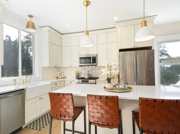 17 Leominster St, Westminster, MA 01473