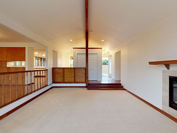 3rd image of 4920 Wa Tau Ga Ave NE
