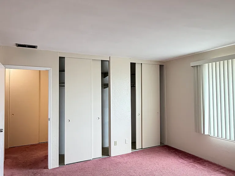 640 Serramonte Blvd #10 — Photo 9