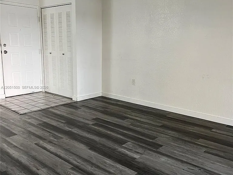 2831 N Oakland Forest Dr #210 — Photo 13