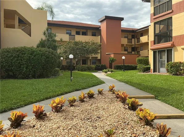 6136 Whiskey Creek Dr APT 526, Fort Myers, FL 33919