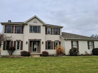 155 Countryside Dr, Medina, OH
