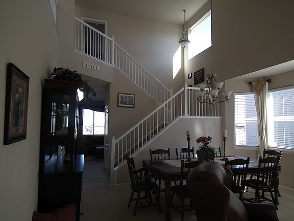 Spacious Loft Upstairs