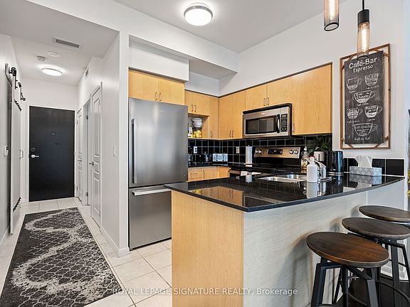 4th image of 18 Yonge St #3602