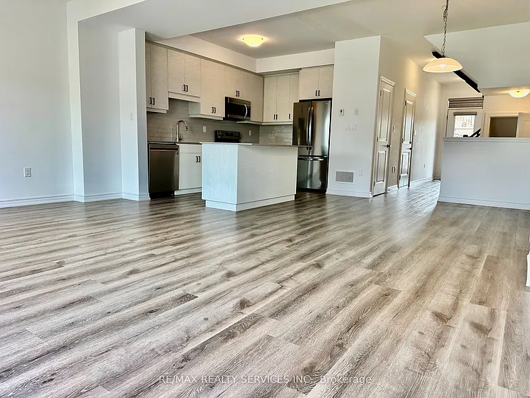 461 Blackburn Dr #22 — Photo 10