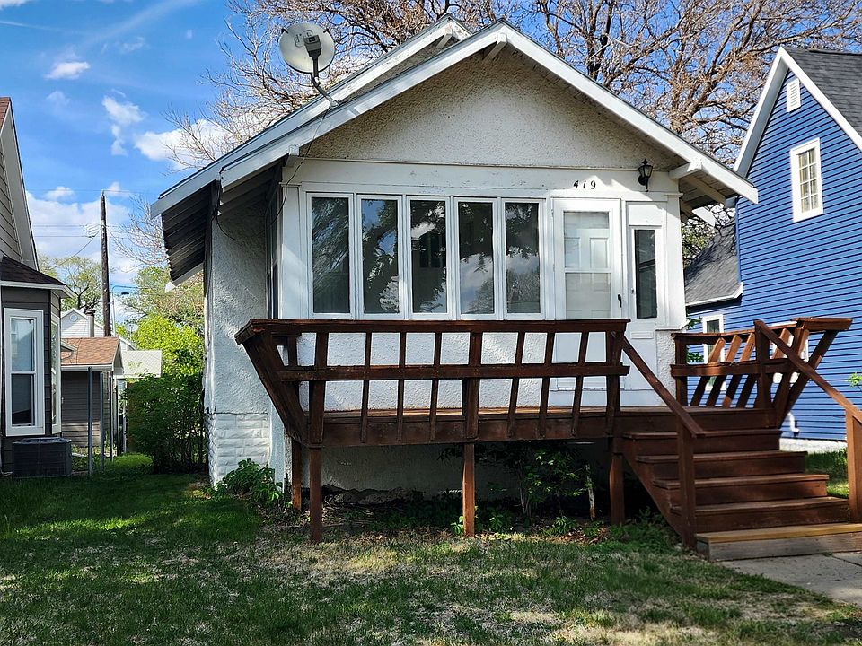 1st image of 419 W 10th Street