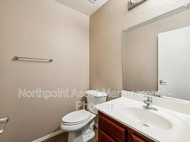 4906 N 113th Dr — Photo 21