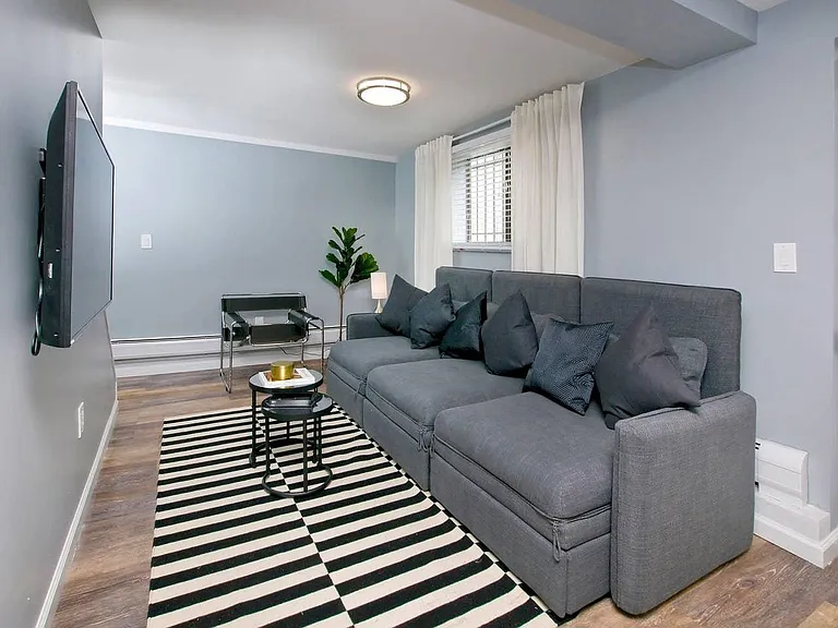 9 Saddlewood Ct — Photo 3