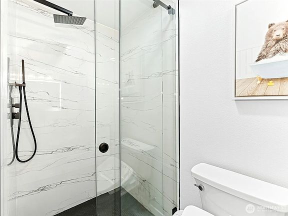 5th image of 15107 NE 81st Way Unit 102