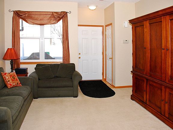 3rd image of 5050 Holly Ln N Unit 2