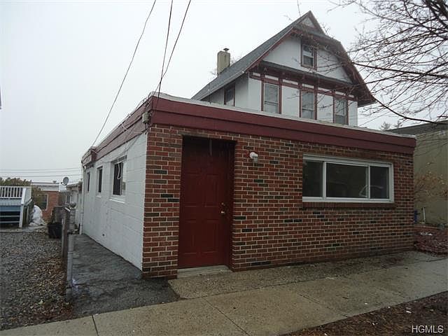 1st image of 15 N Buckhout St APT A