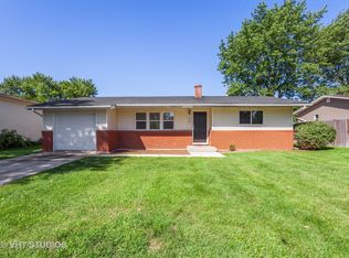 970 Austin Ave, Aurora, IL 60505