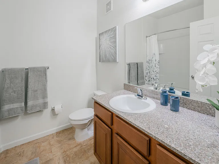 Aldara Apartments — Photo 9
