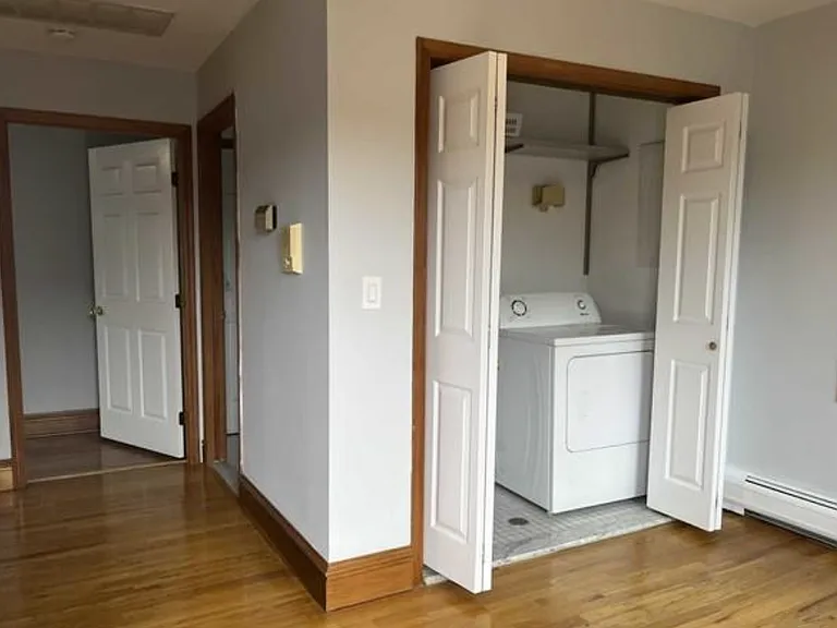 476 Highland Ave #1 — Photo 16