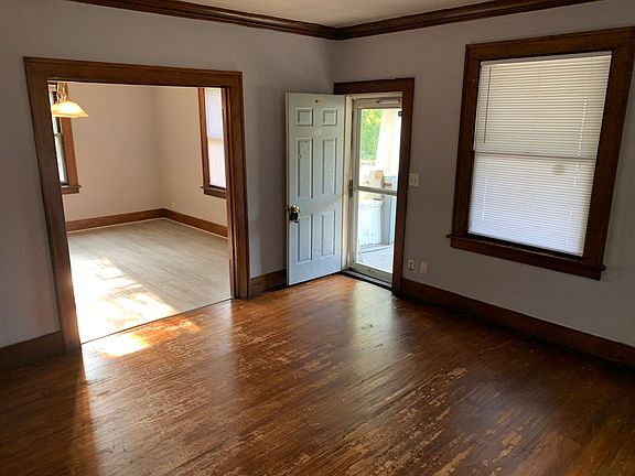 5th image of 1017 E Virginia Ave