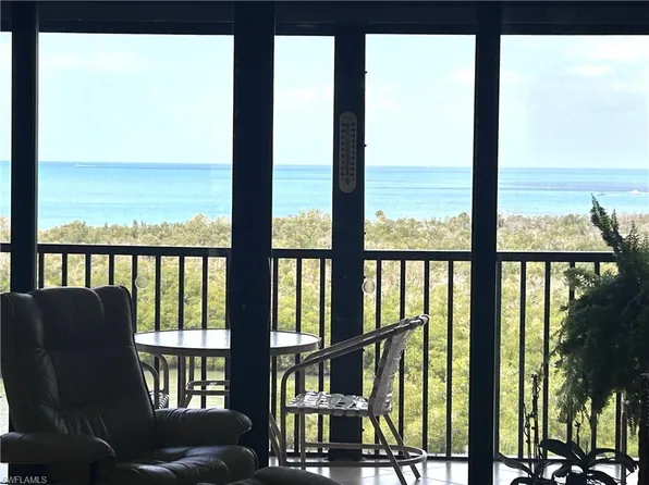 17 Bluebill AVE #803, NAPLES, FL 34108