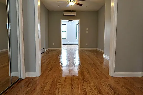 Rented by Level Group | media 13