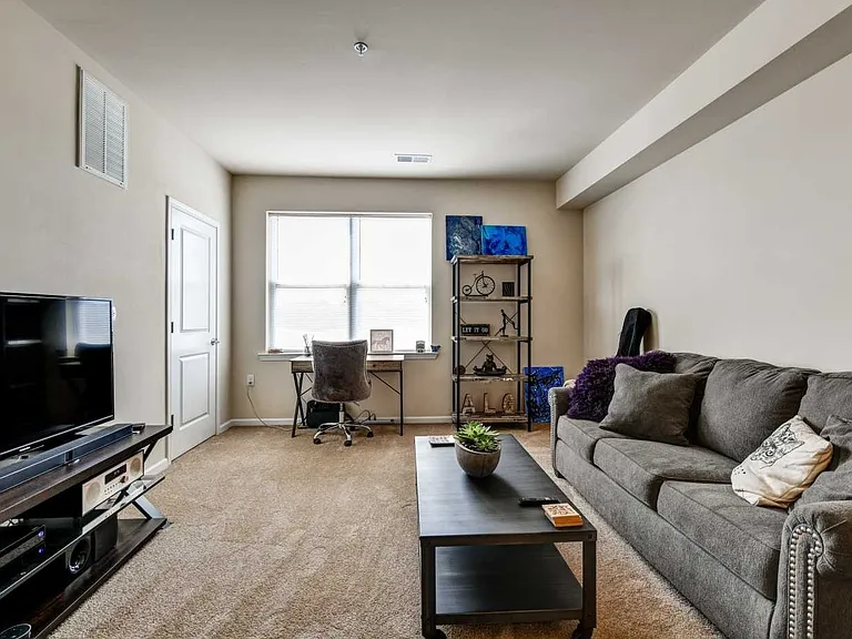 101 Prosper Way — Photo 9