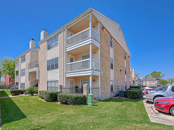 2nd image of 2750 Holly Hall St APT 1805