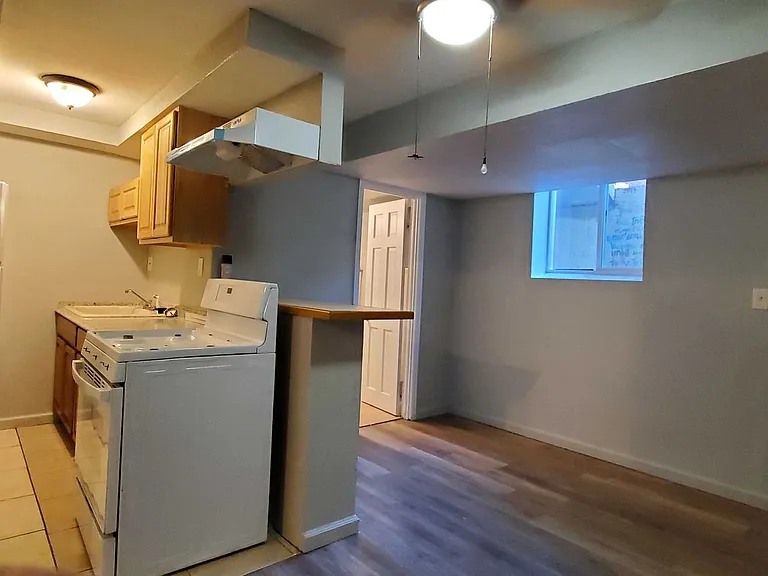 1129 S Raritan St — Photo 7