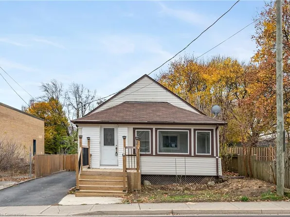 4910 Morrison St, Niagara Falls, ON L2E 2C5