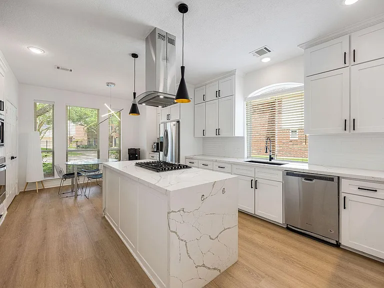 3219 Castlewind Dr — Photo 15