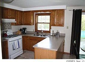 5th image of 5860 Fieldstone Dr