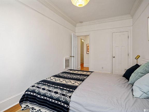 5th image of 172 Langton St #A
