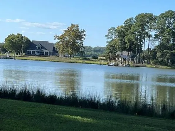 LOT 8 Landing Rd, North, VA 23128