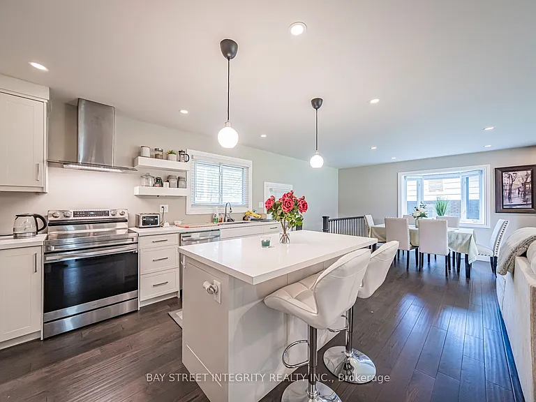 1277 Gainsborough Dr — Photo 18