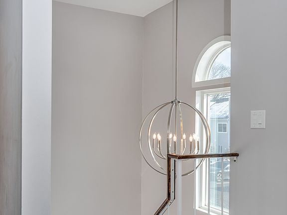 4th image of 3 Avon Dale Road #3