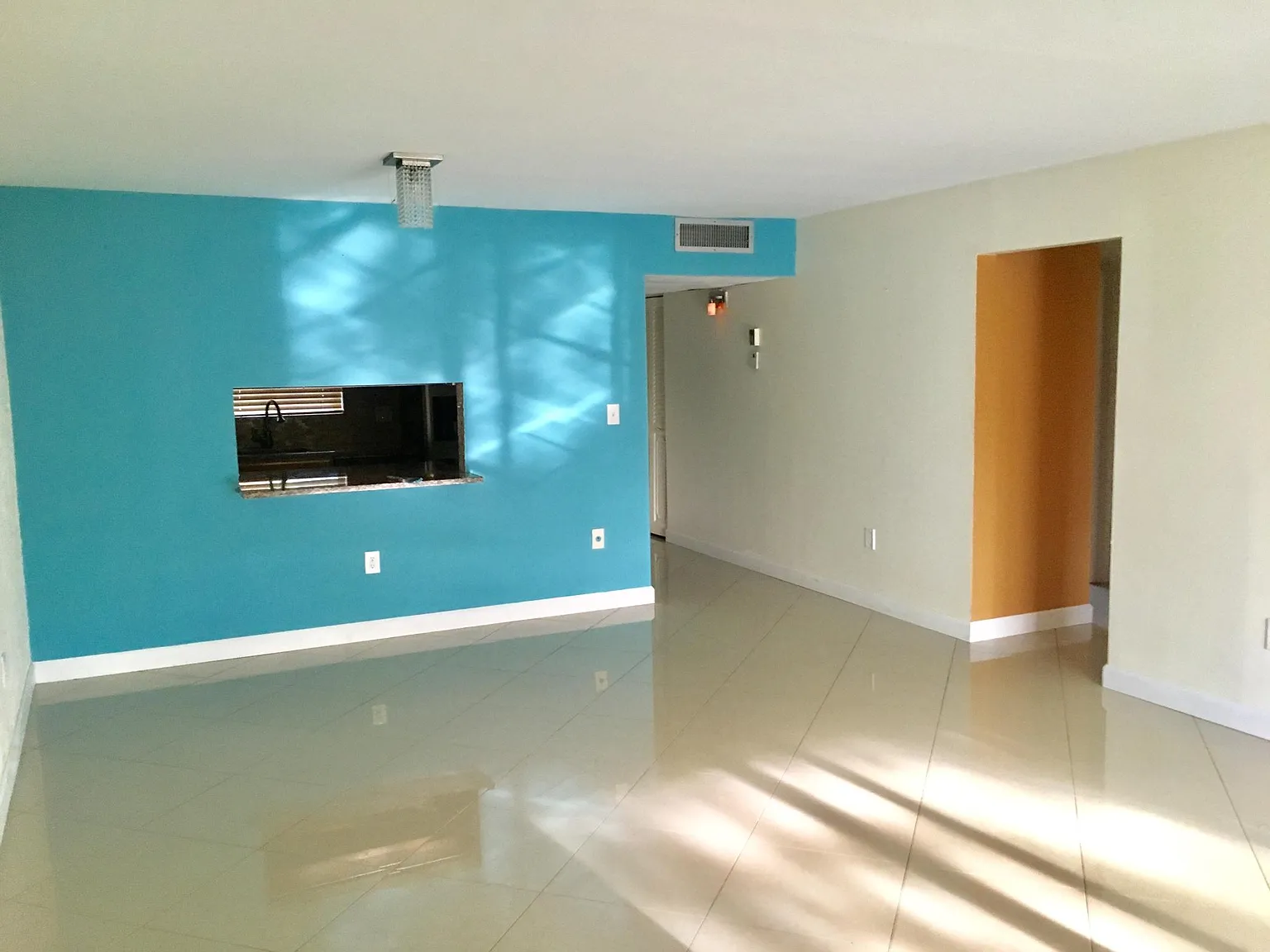 890 SW 9th Street Cir — Photo 2